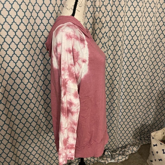 Pink tie-dyed sweatshirt with hoodie size large - Picture 7 of 10